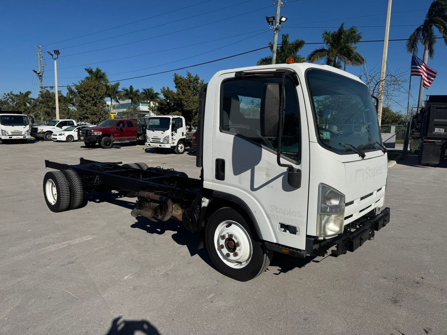 2013 ISUZU NRR CAB AND CHASSIS
