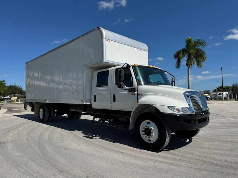 2022 INTERNATIONAL MV CREW CAB WITH ATTIC BOX