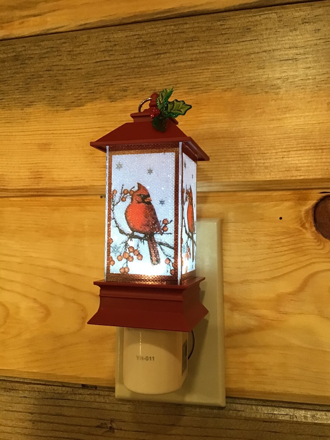 Cardinal Lantern Light