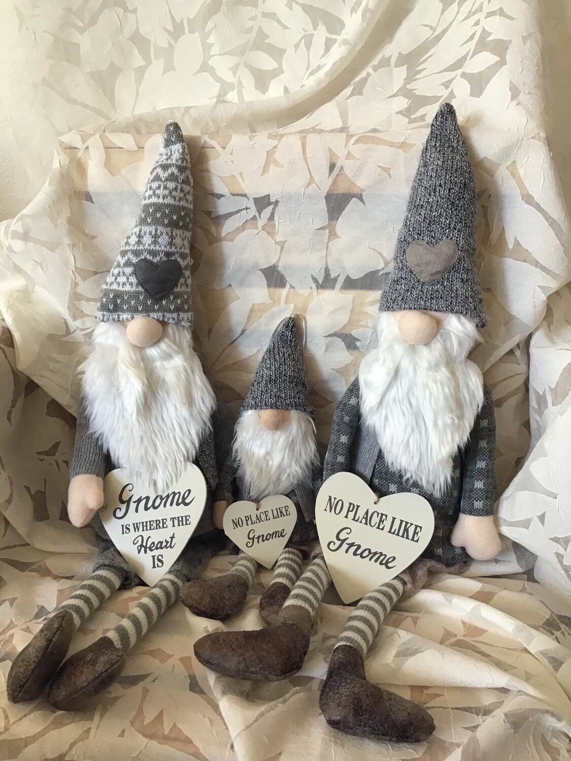 Shelf Gnomes