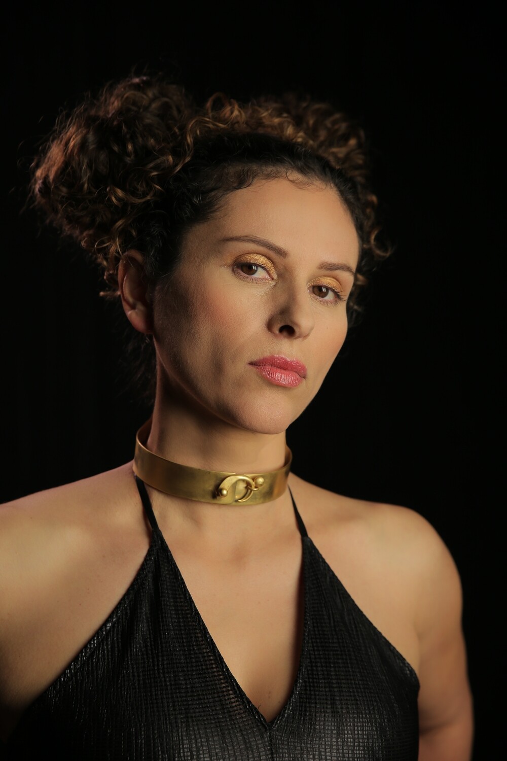 ALDABA CHOKER