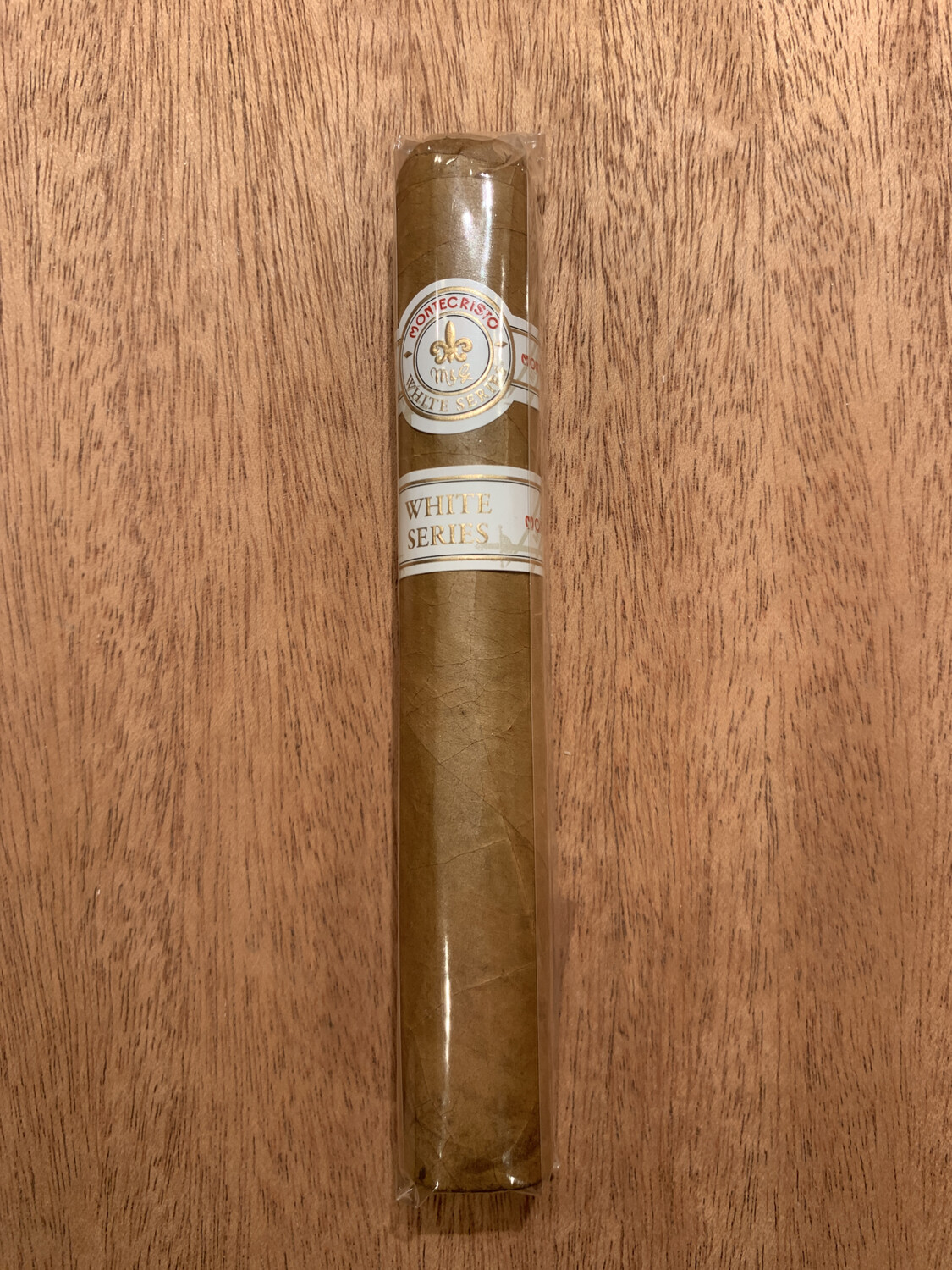 Montecristo White Toro