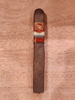 Padron Family Reserve 45 Maduro D15