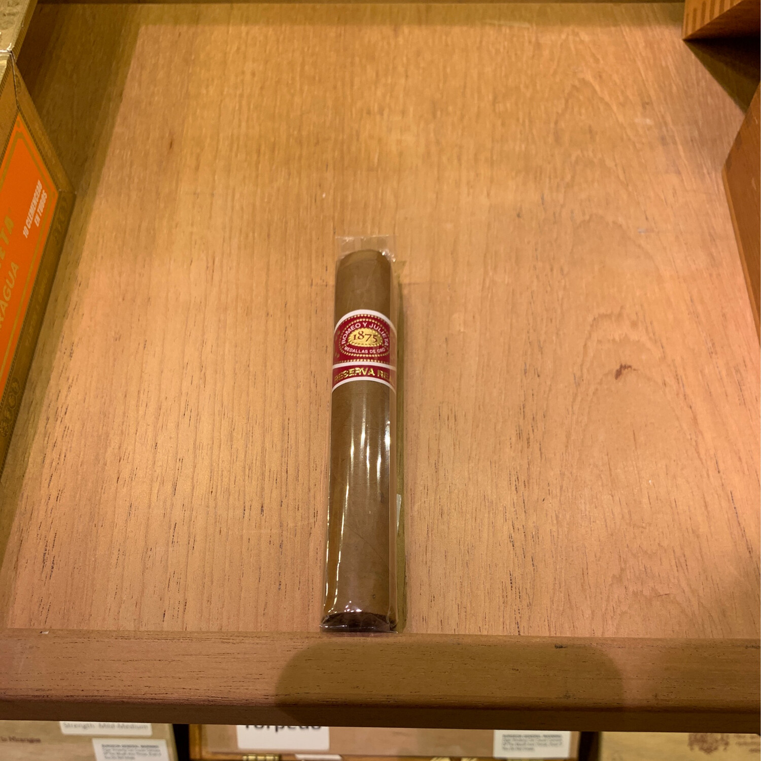 Romeo Y Julieta Reserva Real Robusto