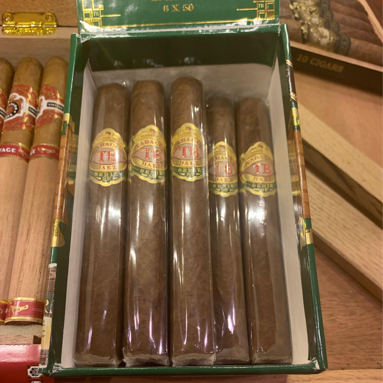 MF Tabacos Baez Serie SF Toro