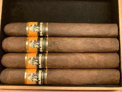 Foundation Olmec Maduro Toro 6x52