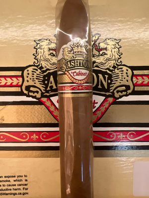 Ashton Cabinet Belicoso - Single Cigar