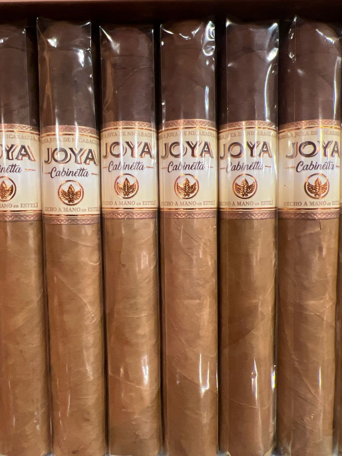 JDN Joya Cabinetta  Toro