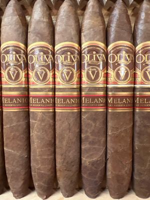 Oliva Serie V Melanio Figurado Maduro