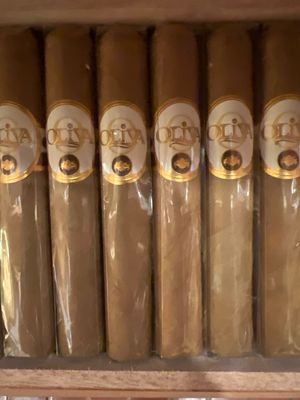Oliva Connecticut Reserve Robusto 5x50
