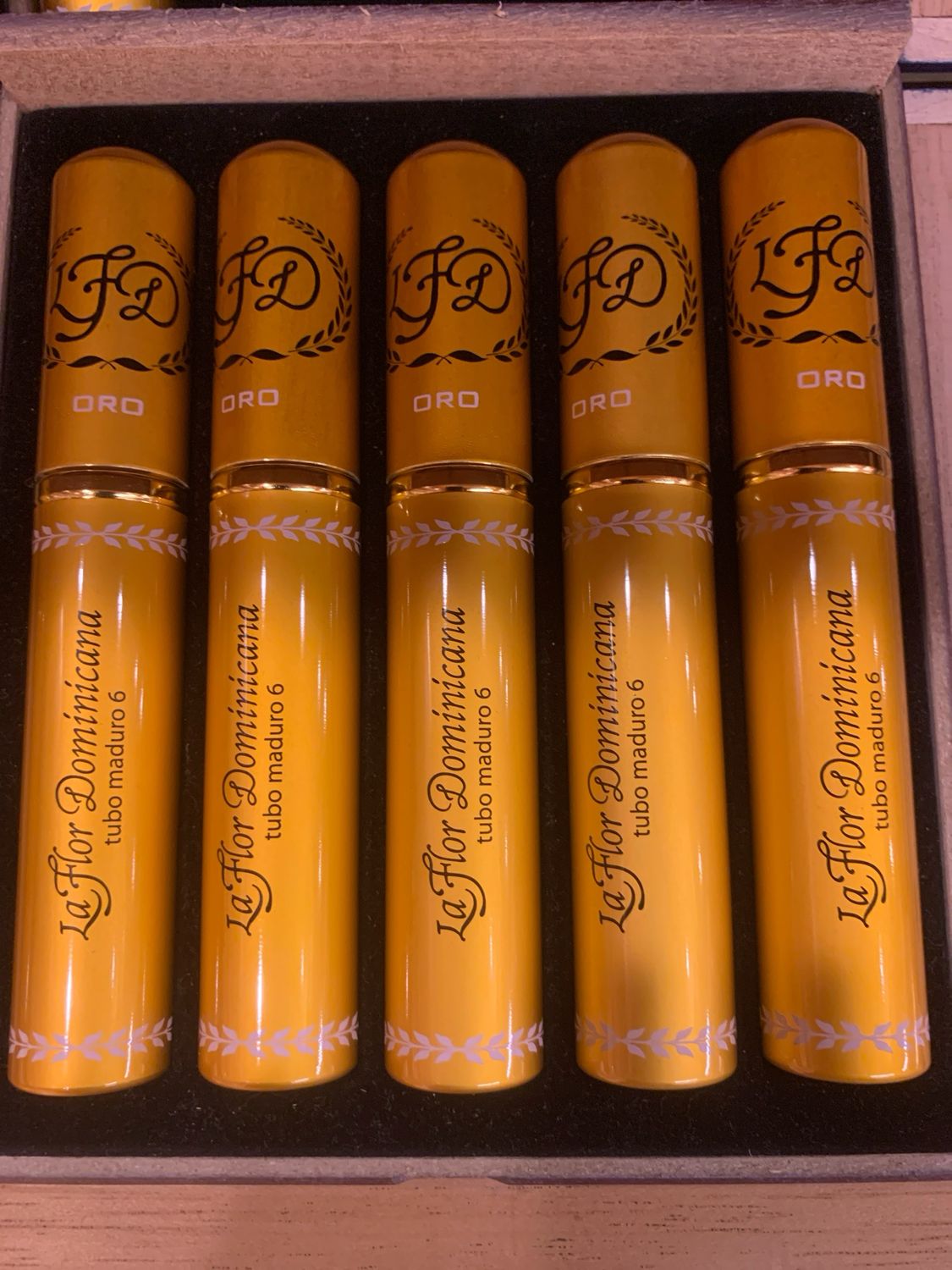 LFD ORO Maduro Tubo #6