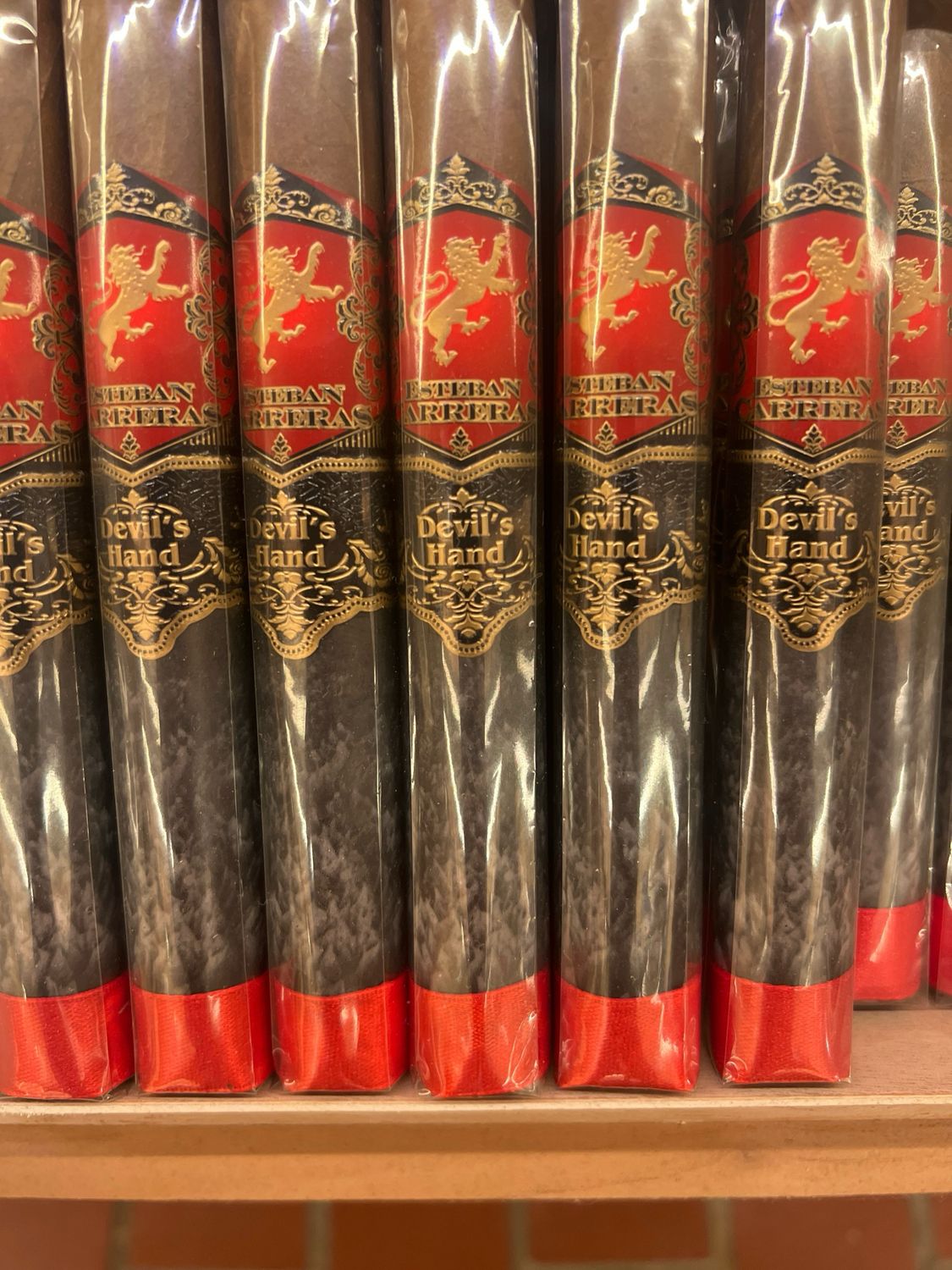 Esteban Devil&#39;s Hands Toro