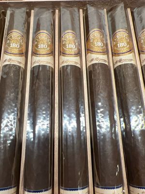 H Upmann 180th Anninversay Churchill
