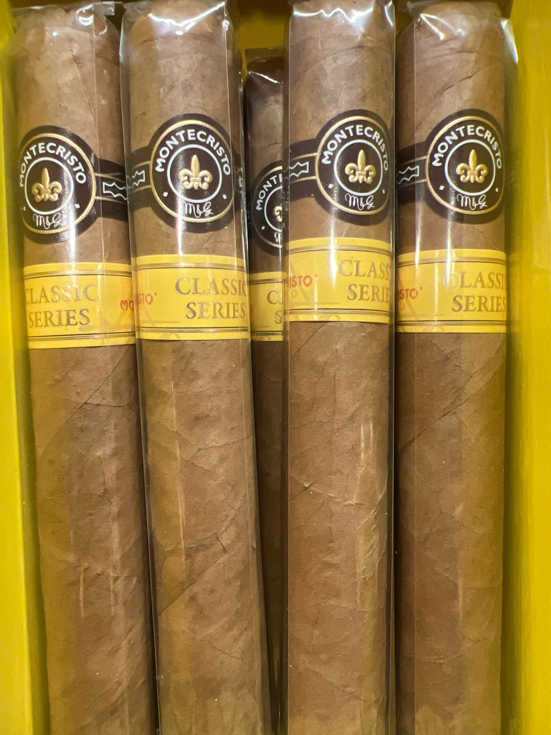MONTECRISTO CLASSIC  COLLECTION TORO