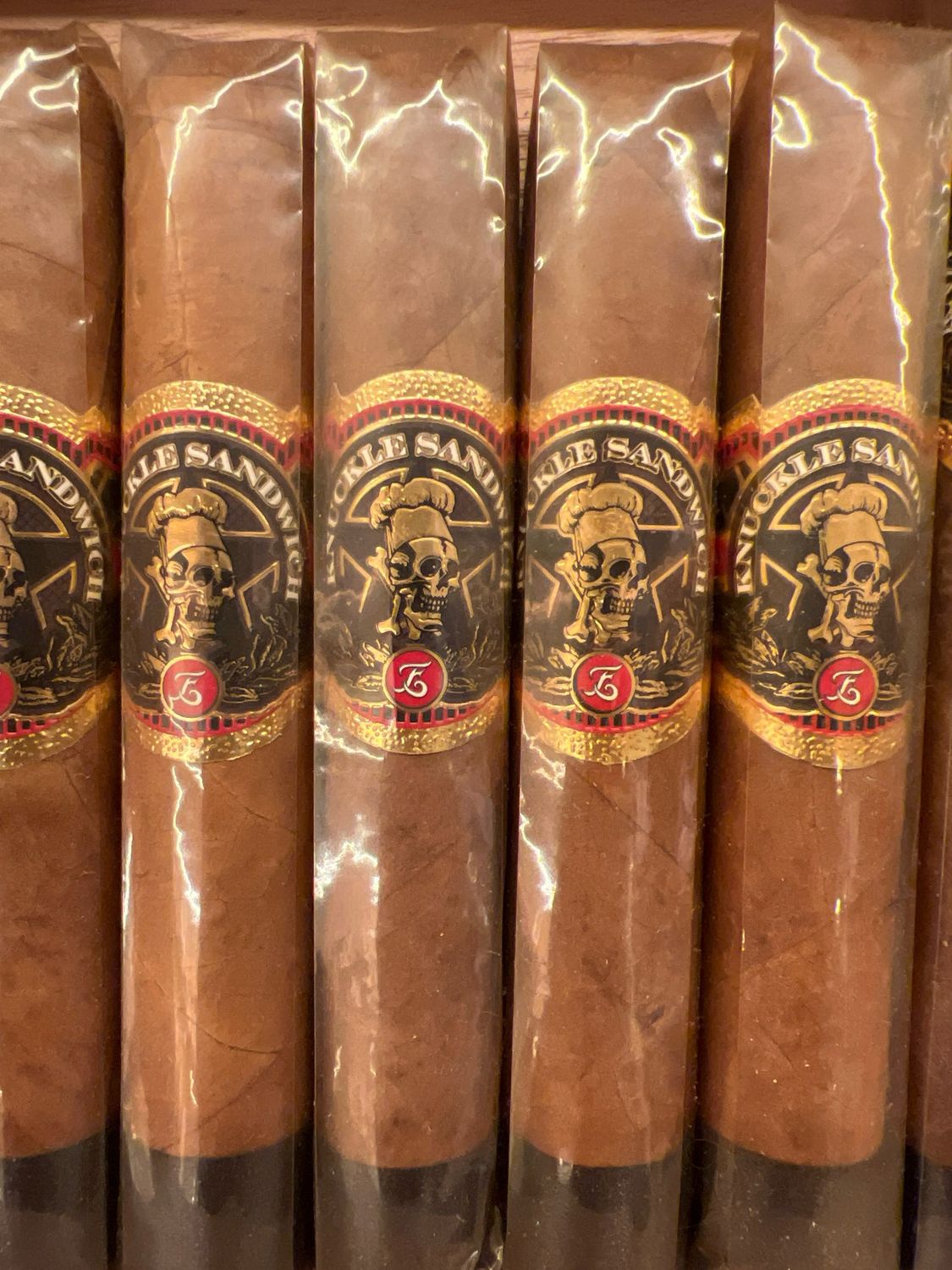Espinosa Knuckle Sandwich Habano Rob.