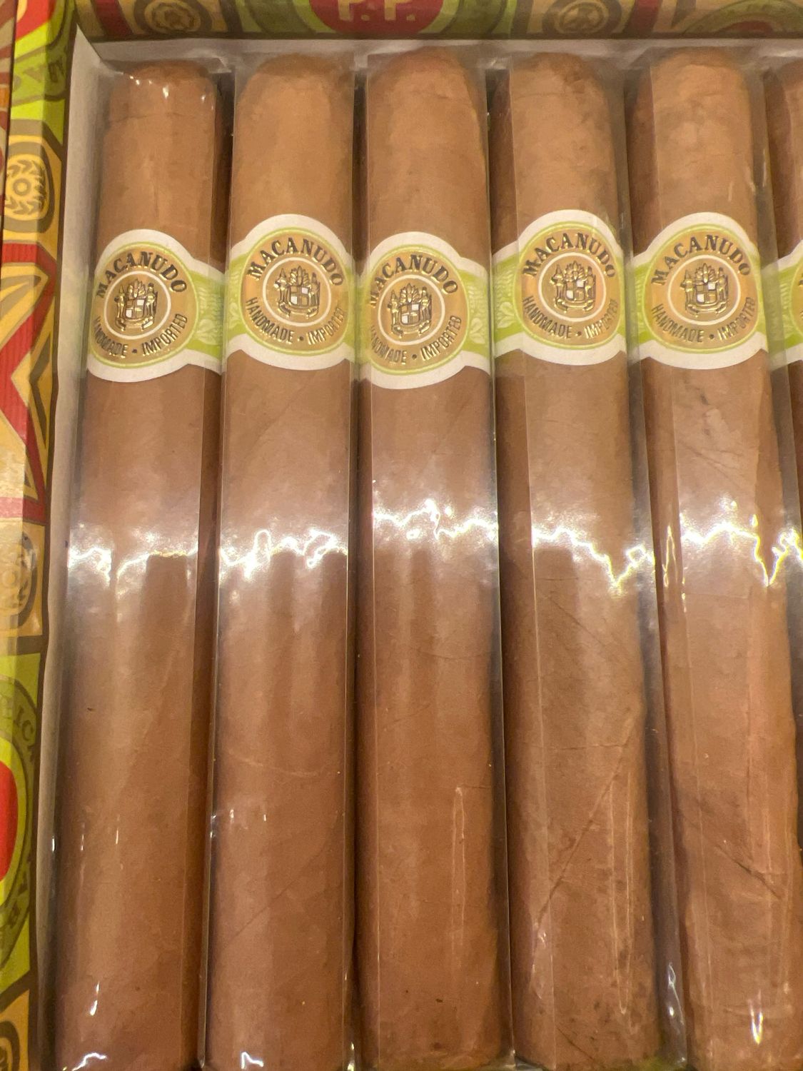 GC - Macanudo Hyde Park Cafe Connecticut