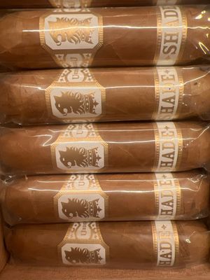 DE - Undercrown Shade Flying Pig