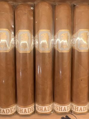 DE - Undercrown Shade Robusto