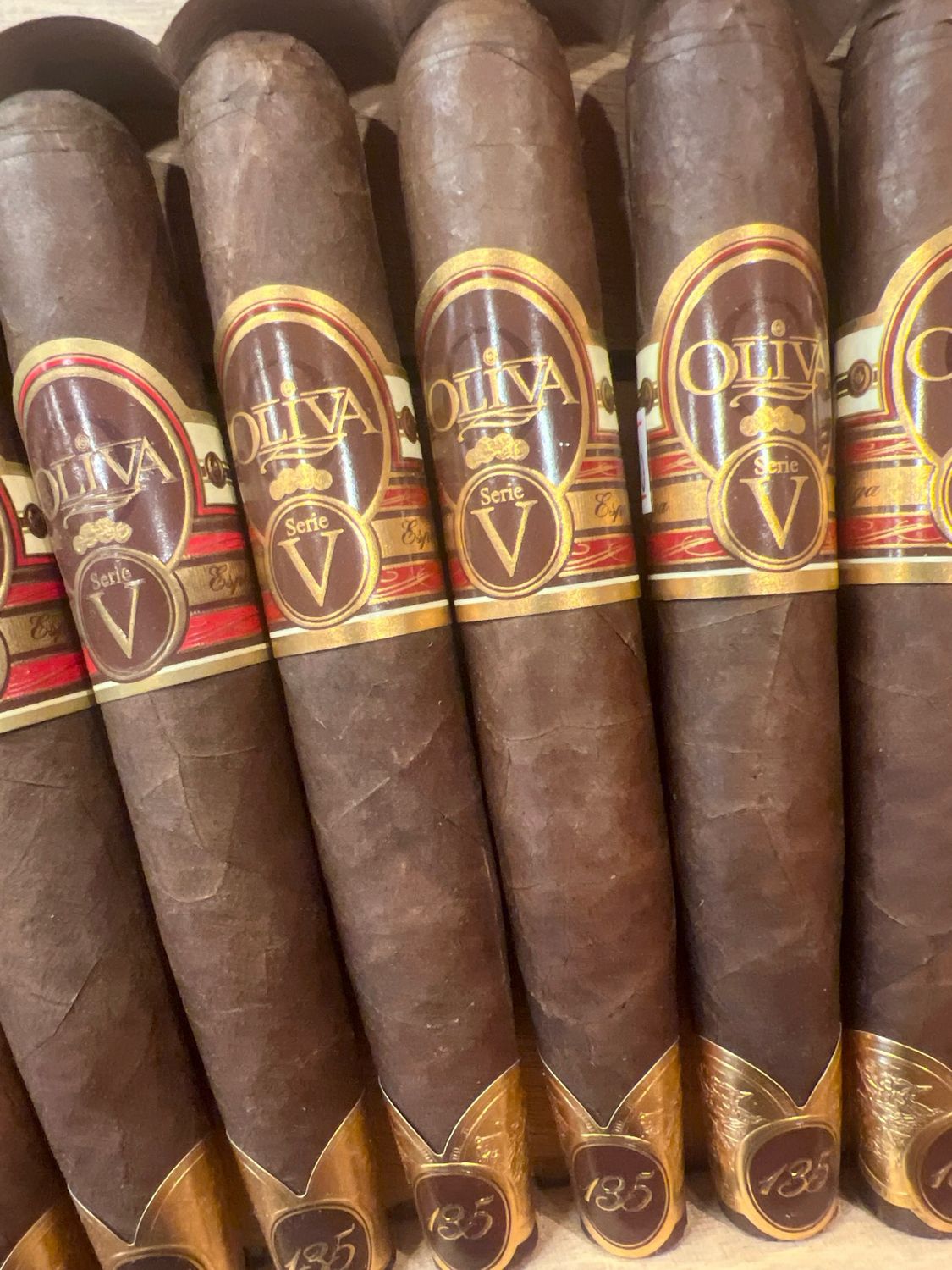 Oliva Serie V 135 Anni. LE 5.75x54 Perfecto