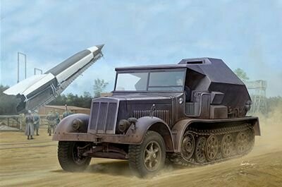 TRUM9537 Sd.kfz. 7/3 Half track Artillery tractor Feuerleitpanzer  1/35