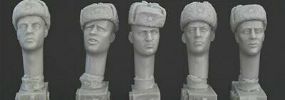 HORHRH06 5 diff. heads Soviet ushanka caps
