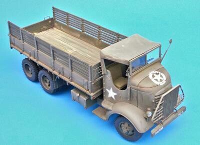 UM225 GARGO TRUCK 2 1/2 TON 6X6 AFKWX 353 15 FT BODY COMPLET KIT 1/35