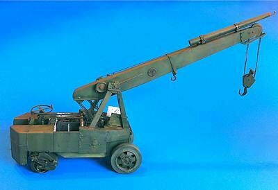 UM146 WWII GERMAN ELECTRIC CRANE