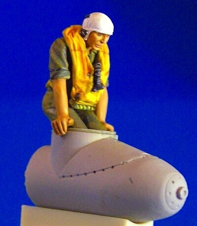 UM001  HUMAN TORPEDO PILOT N 1