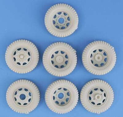 UM199 OPEL BLITZ WHEELS LATE TYPE