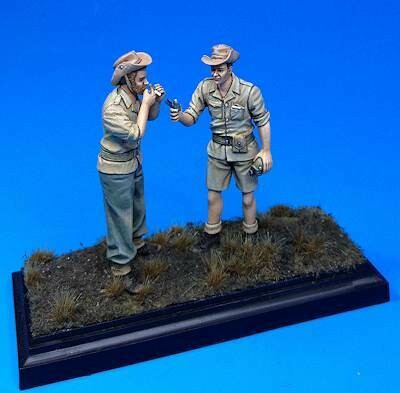 UM309 French soldiers smoking Indochina 2 fg