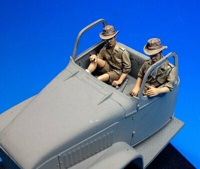 UM322 GMC driver and passenger French Indochina 1/35