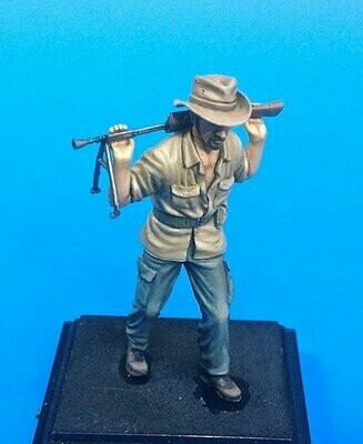 UM391 French Indochina soldier walking with FM 24/29
