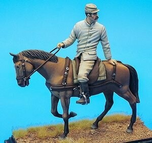UM507 WW I French artilleryman riding horse
