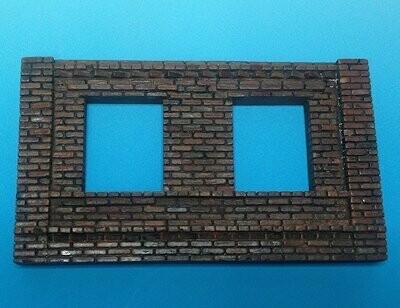 UM367 Brick wall section type 1 with two windows( 14 cm wide)