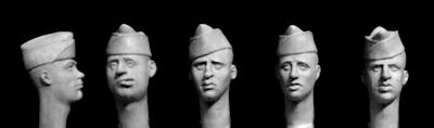 HORHUH09 5 heads, wearing US 'Overseas' caps