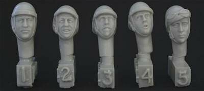 HORHFH04  5 different heads with French WW2 tanker helmet