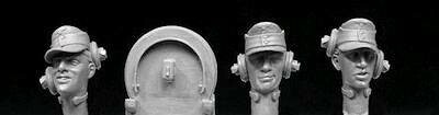 HORHGH25 German Army panzer crew with headphones [3 heads]