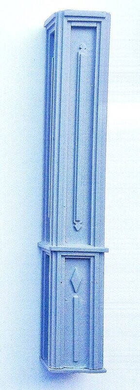 UM413 RUSSIAN WOODEN HOUSE CORNER TYPE 1  1/35