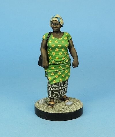 KMT35038F AFRICAN WOMAN N° 2  1/35