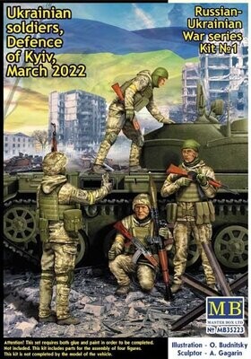MB35223 Ukrainian Soldiers Defence of Kyiv March 2022. Russian-Ukrainian War N° 1 1/35