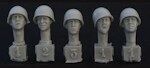 HORHUH01  5 HEADS US M 1 PLAIN STEEL HELMET 1/35