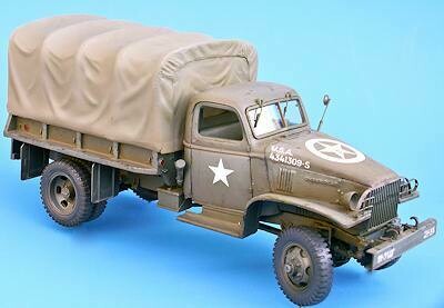 UM231  CHEVY CARGO TRUCK
