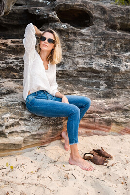 La Bottega Di Brunella Camicia Sandokan Unisex Linen Top In Latte