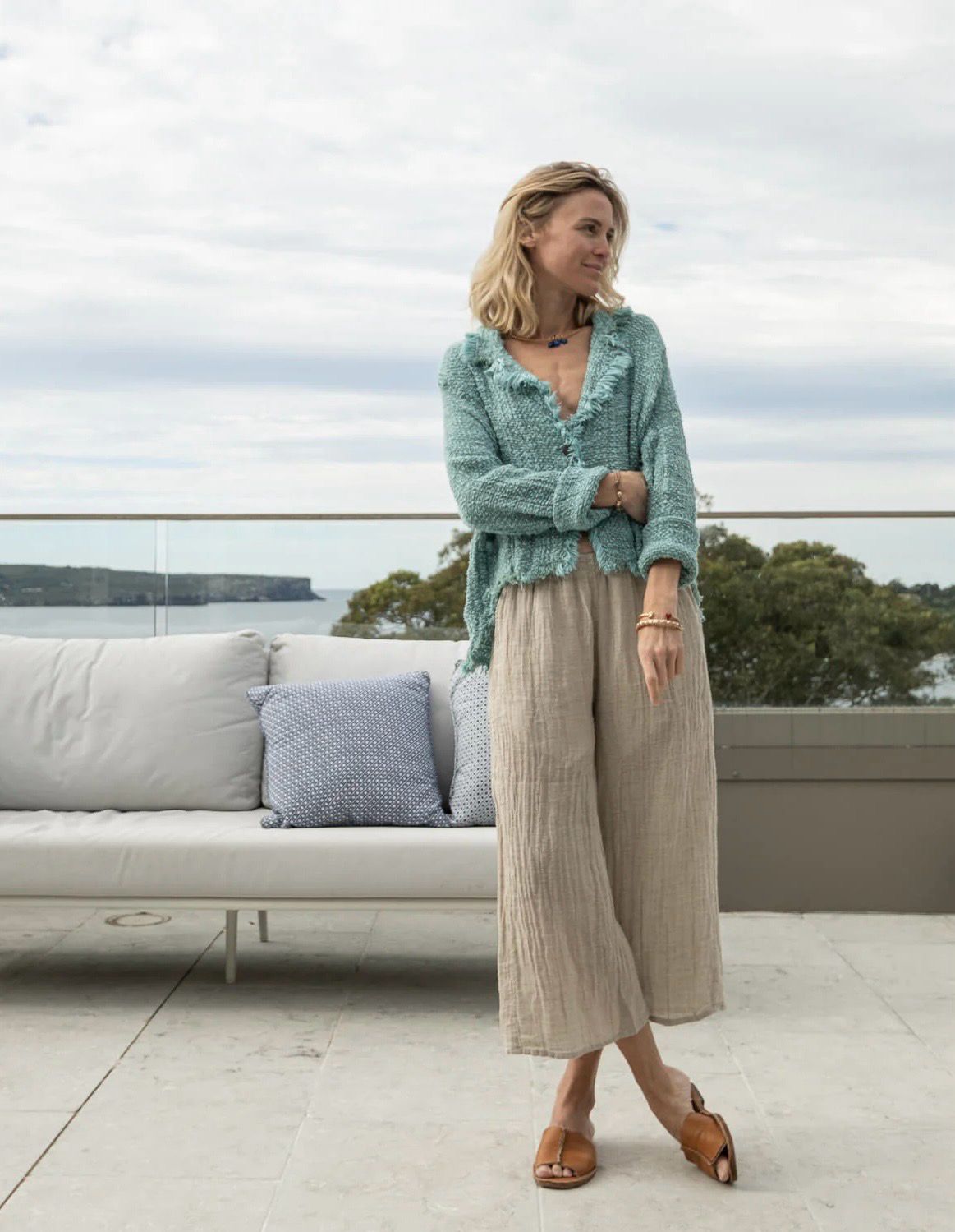 PANTALONE AMORE Naturale Capri Pants