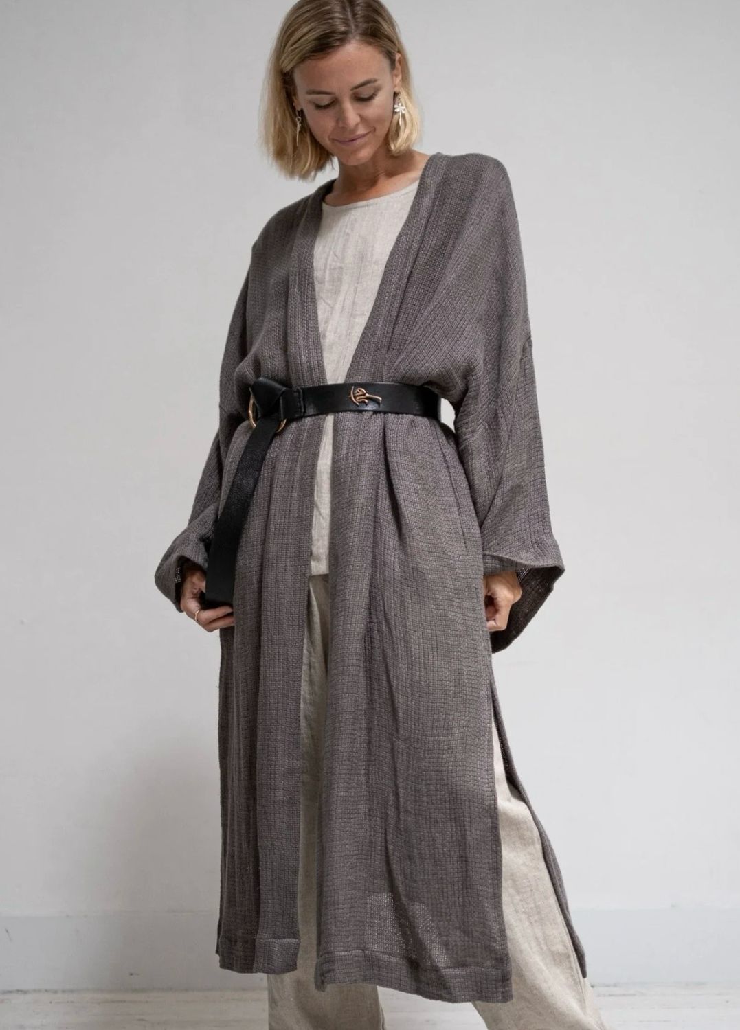 Ink Olives Leather Belt in Nero