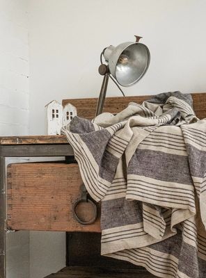 Len &amp; Spolka Greta Tablecloth  - Natural/Grey
