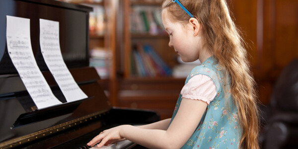 1 hour piano lesson (on-line)