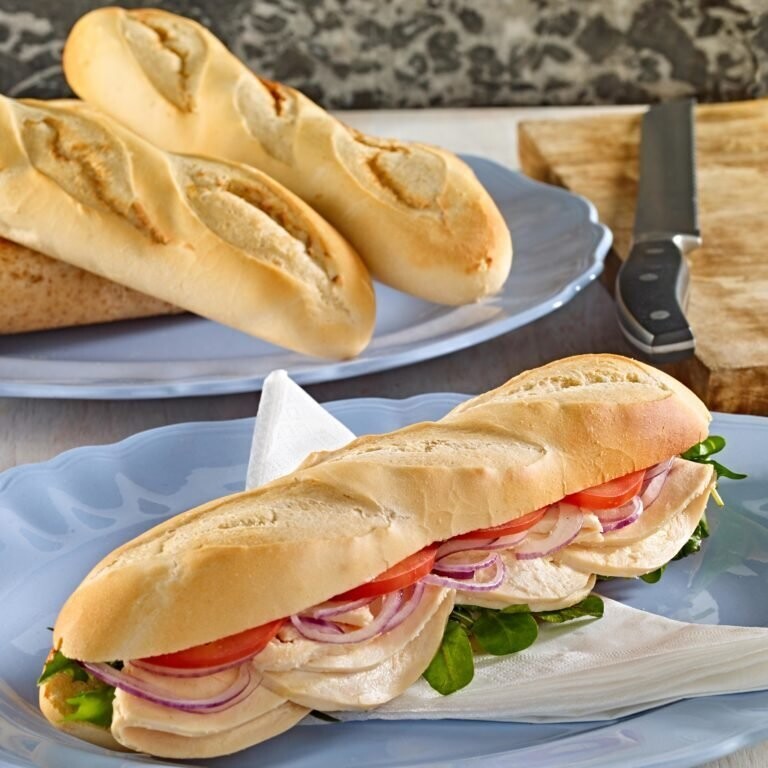 Fairway Thaw & Serve White Demi Baguette 135g x 30