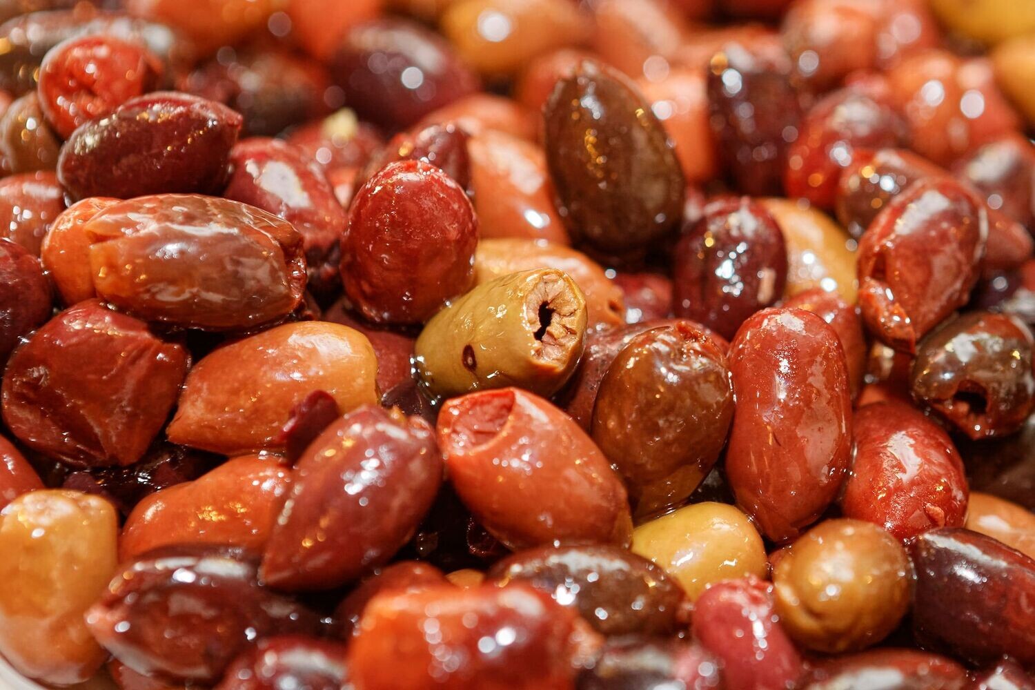 Mixed Marinated Pitted Olives 1kg