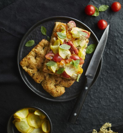 Tomato & Oregano Focaccia 64 x 100g